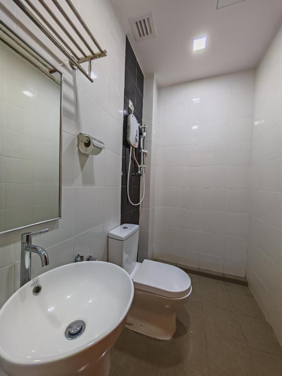Citrine Hotel Seri Iskandar Buitenkant foto